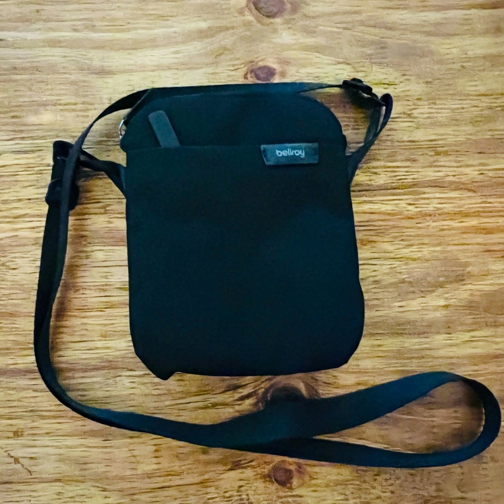 COPY - Bellroy - City Pouch (cross-body bag, e-reader or small tablet, wallet, …